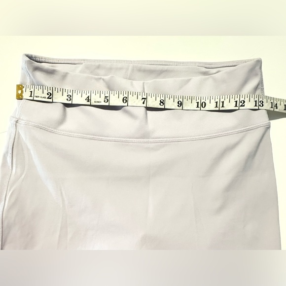 Fabletics Soft Purple Leggings - Picture 4 of 7